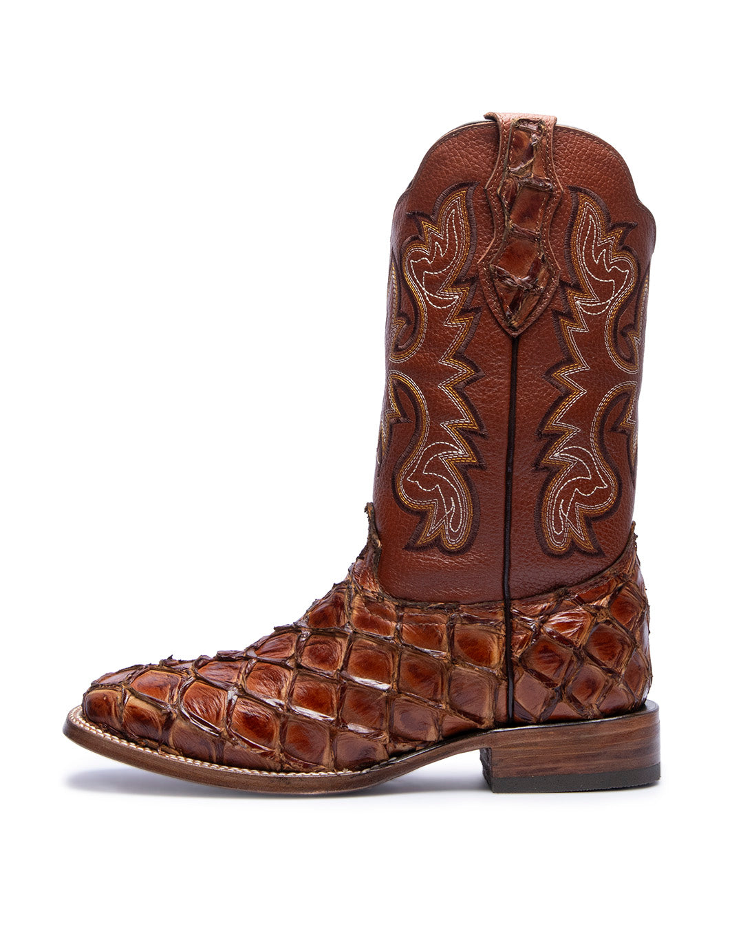 Bota Pescado Pirarucú Bulldog Ámbar